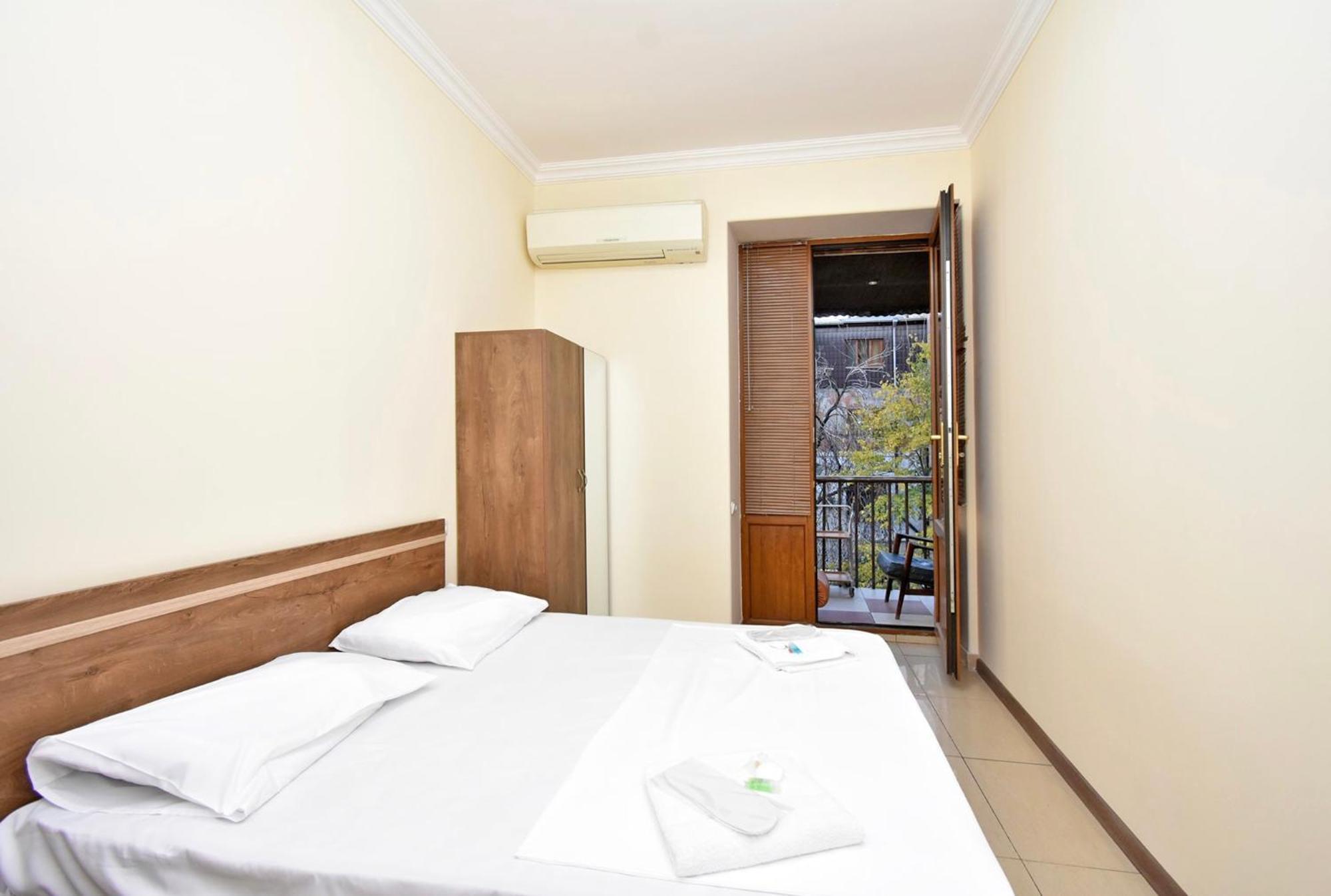 Hotel Costa Γιερεβάν Εξωτερικό φωτογραφία