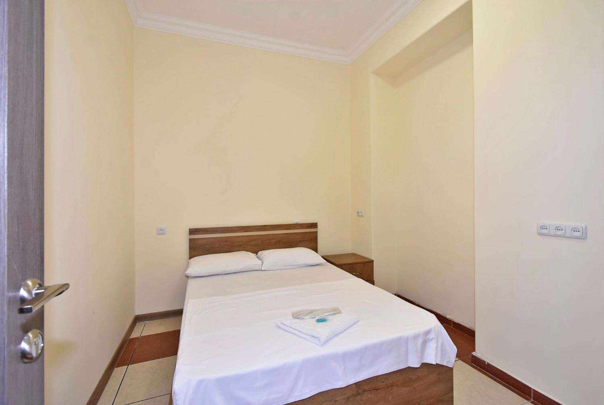 Hotel Costa Γιερεβάν Εξωτερικό φωτογραφία